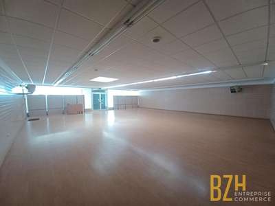 A vendre local commercial 265m² à Ploemeur centre