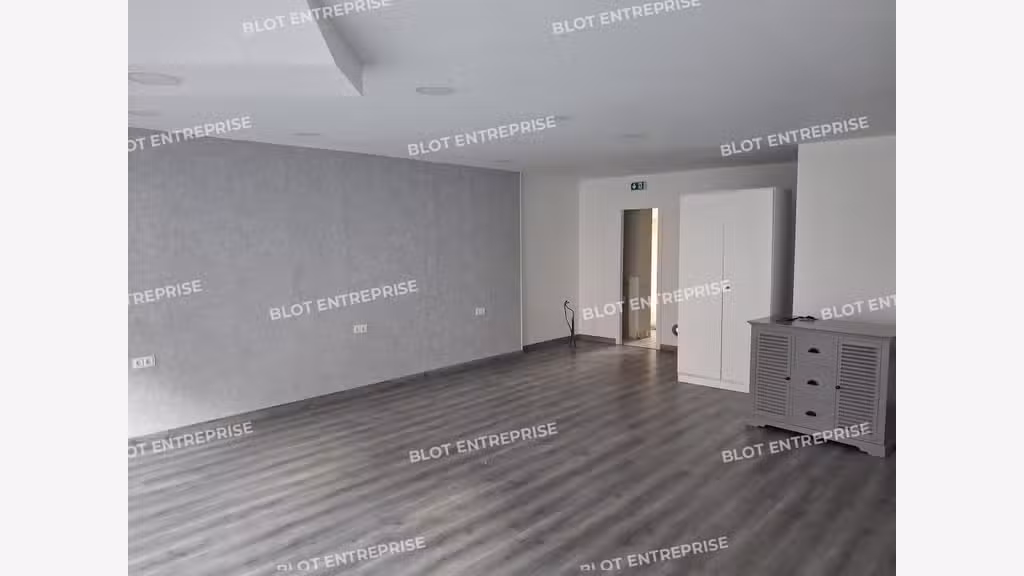 A vendre local commercial de 75m² à Lorient