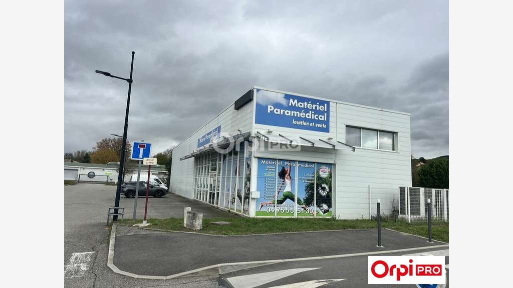 AV bâtiment de 450m² en za à Loriol-sur-Drôme
