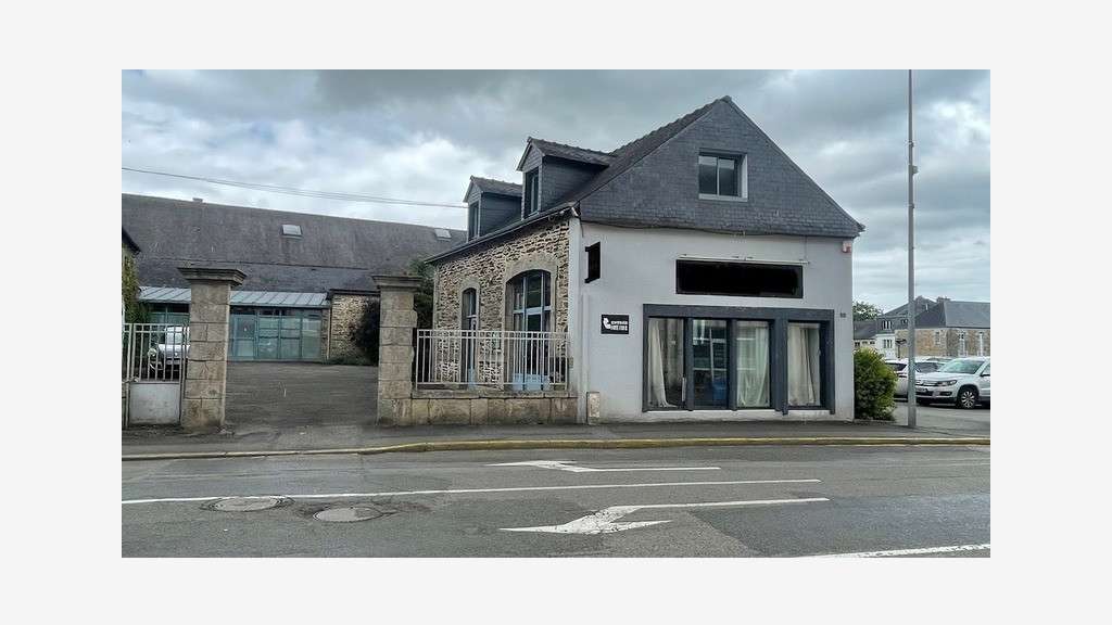 A vendre local commercial 95m² à Loudéac centre