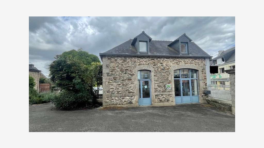 A vendre local commercial 95m² à Loudéac centre