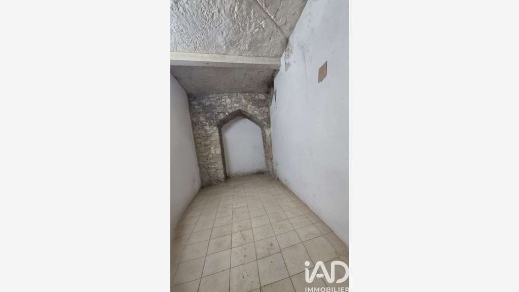 Vente local commercial 70m² à Louvres