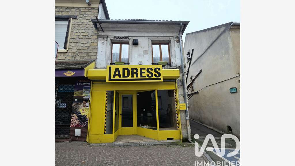 Vente local commercial 70m² à Louvres
