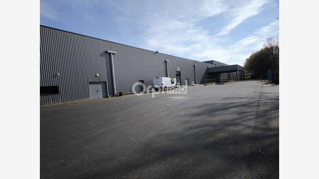 Vente cellules commerciales 4200m² Lubersac