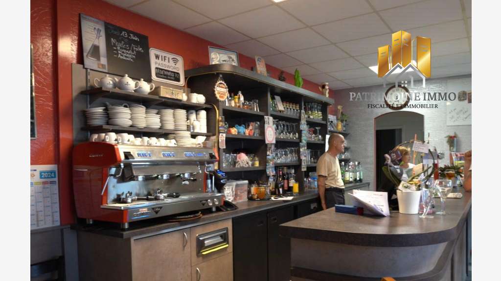 Vente murs commerciaux restaurant + appart Luceau