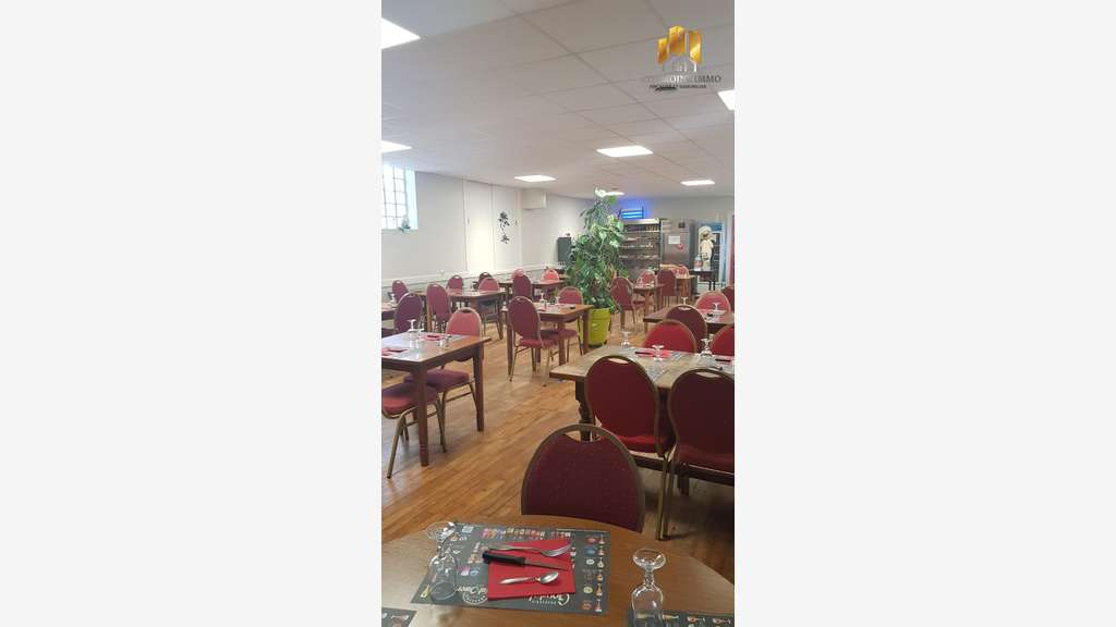 Vente murs commerciaux restaurant + appart Luceau