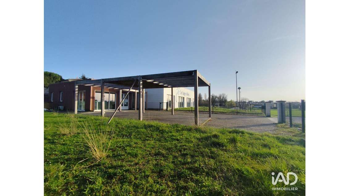 Murs commerciaux à Lugon-Et-l'Île-du-Carnay