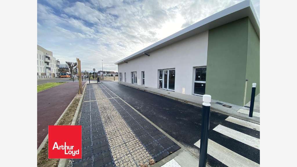 À vendre en VEFA cellule comm. 284m² à Luisant