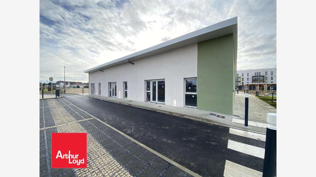 À vendre en VEFA cellule comm. 284m² à Luisant
