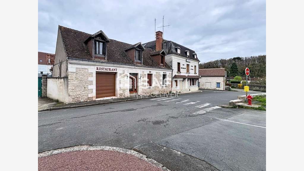 AV ancien hôtel restaurant avec logements Luzille