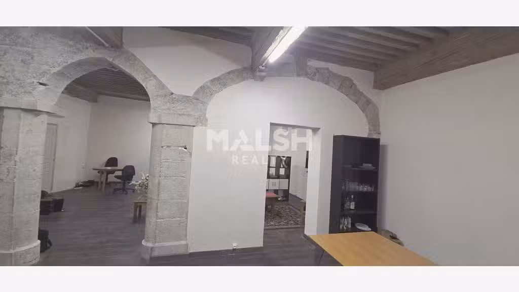 Local traversant à vendre 90m² Lyon 1er