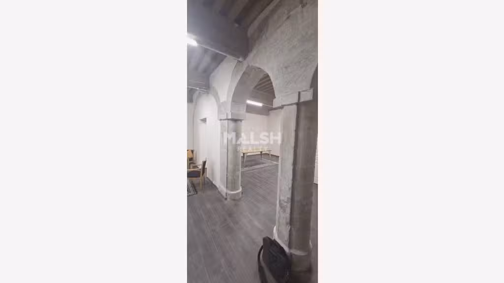 Local traversant à vendre 90m² Lyon 1er