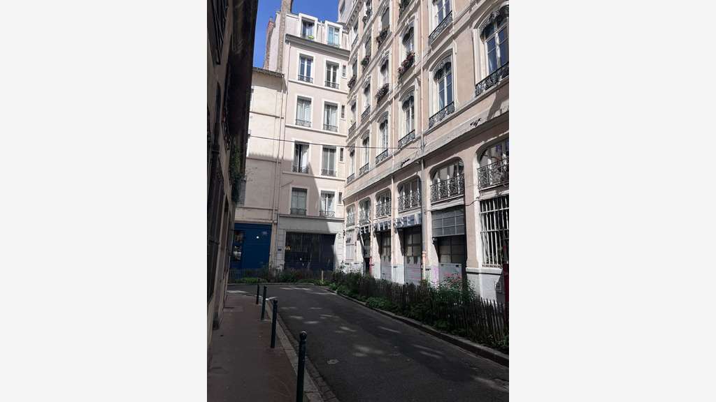 Vente murs commerciaux en RDC 299m² à Lyon 69001