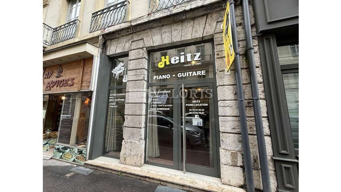 LYON - LOCAL COMMERCIAL à vendre