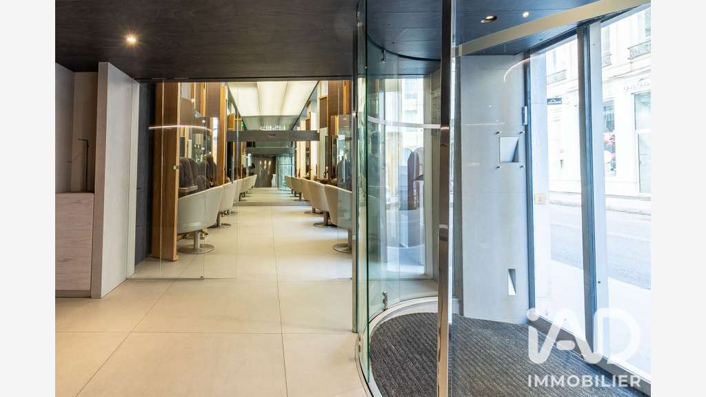 Vente local commercial 150m² empl premium Lyon 02