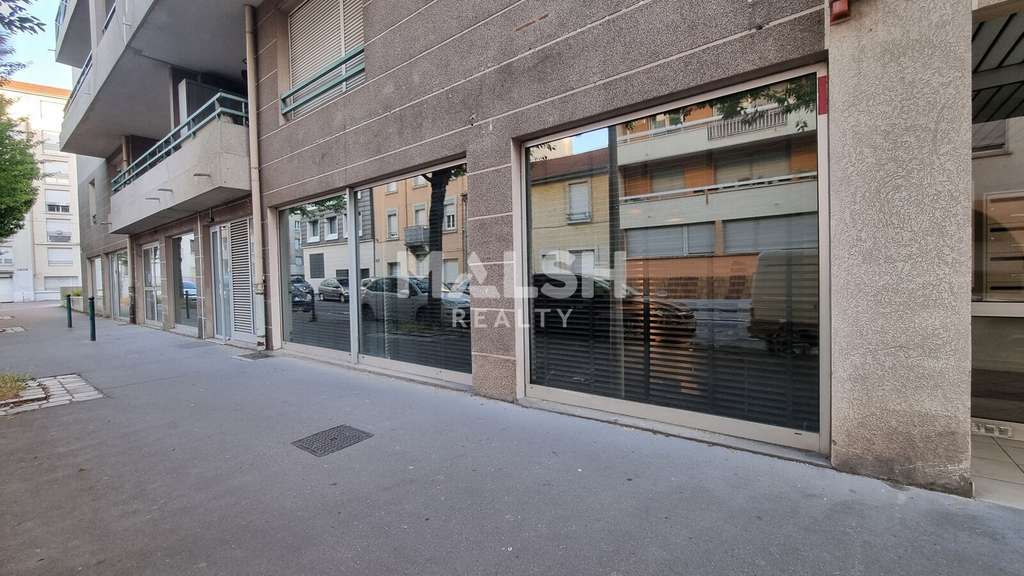 LOCAL COMMERCIAL / BUREAUX À VENDRE - DE 71 M² À 3
