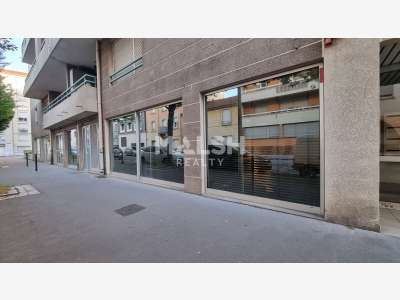 LOCAL COMMERCIAL / BUREAUX À VENDRE - DE 71 M² À 3