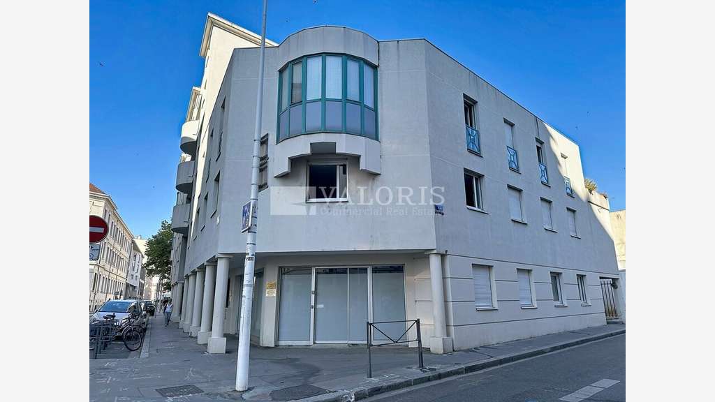 LYON - LOCAL COMMERCIAL à vendre