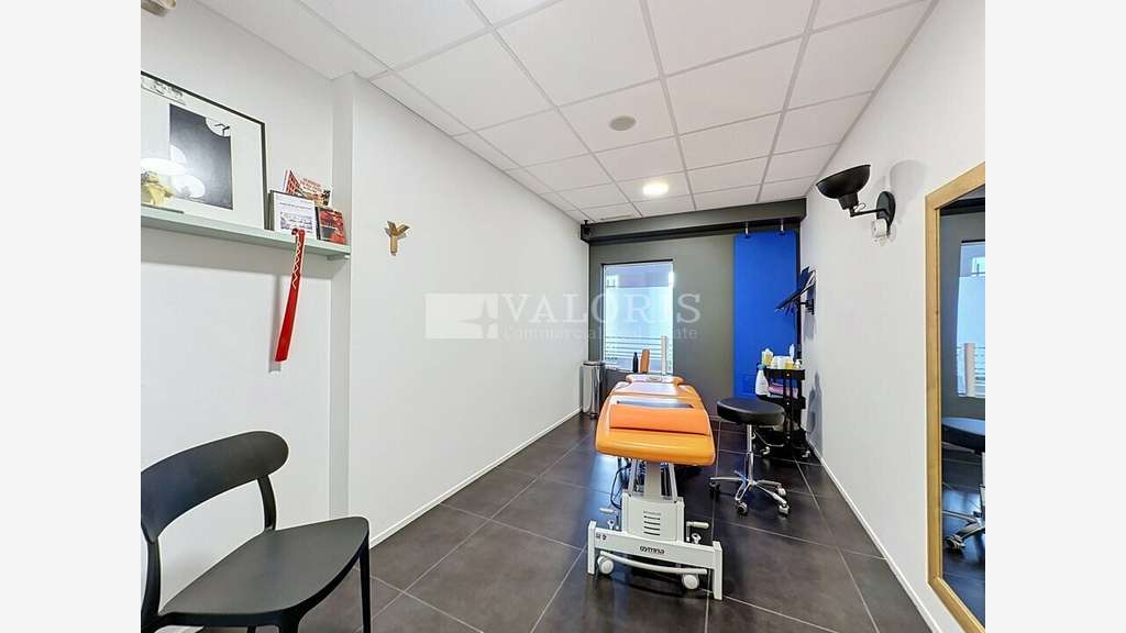 LYON - LOCAL COMMERCIAL à vendre