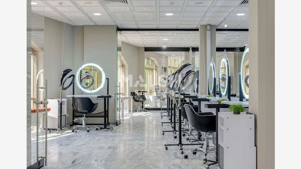 À vendre local commercial 105m² à Lyon 5e