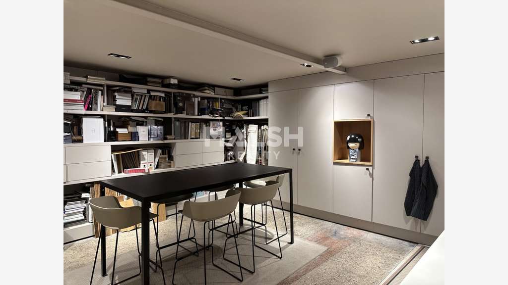 A vendre local commercial 91m² empl N°1 à Lyon 6e