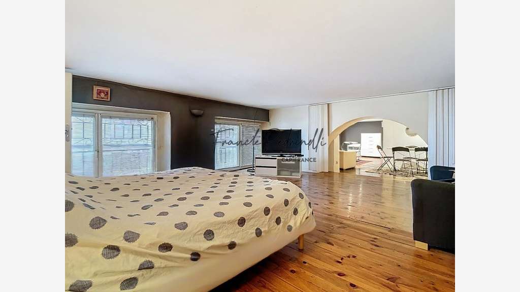 Locaux commerciaux 125m² à diviser à Lyon 6eme