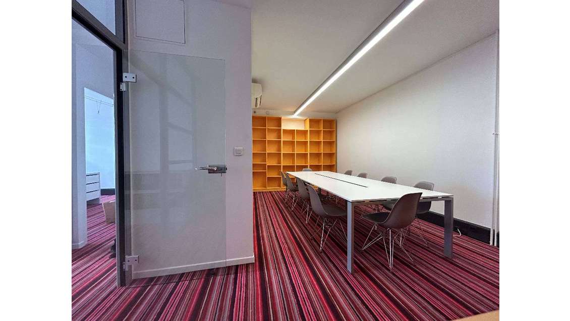 BUREAUX RENOVES DE 58 M² A VENDRE - CLES EN MAIN