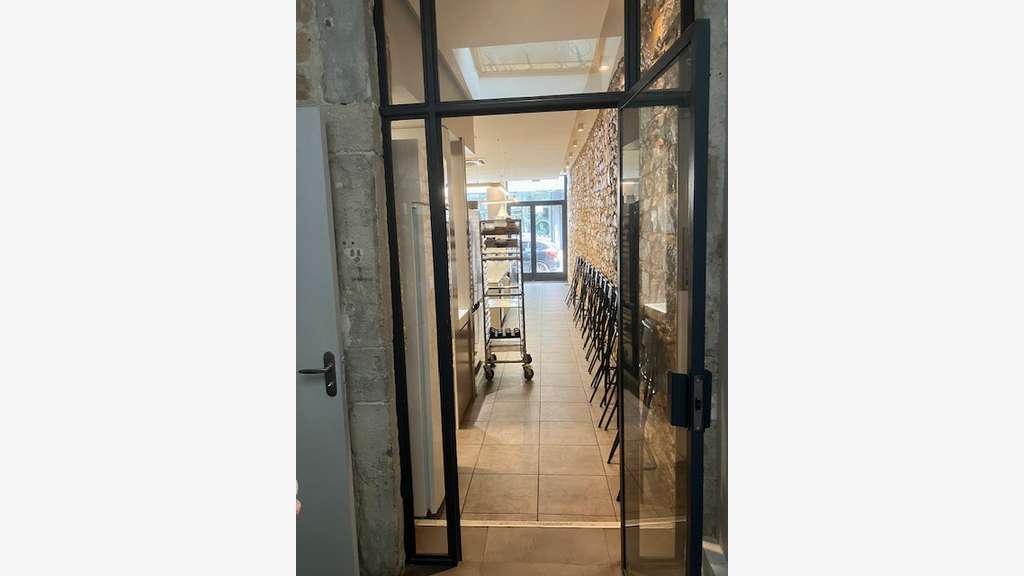AV local commercial 81m² Rue Bossuet à Lyon 69006