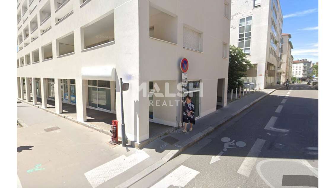 À vendre local commercial 167m² à Lyon 7e