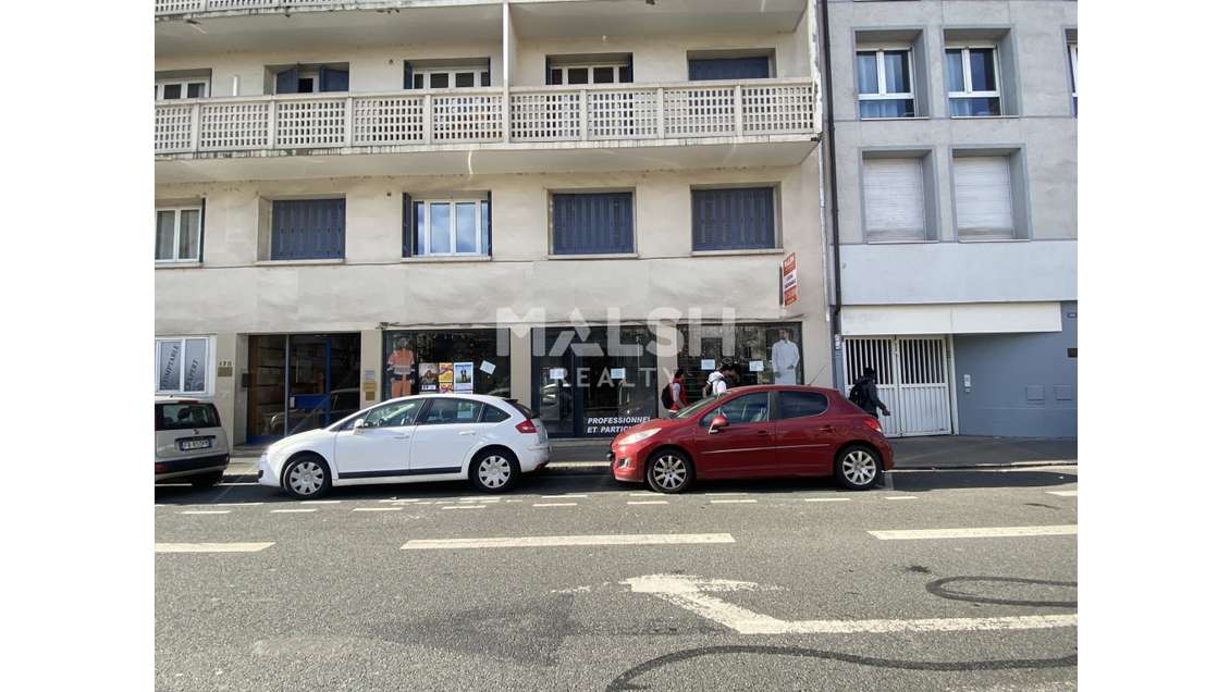 Local commercial à vendre 90m² Lyon 7e