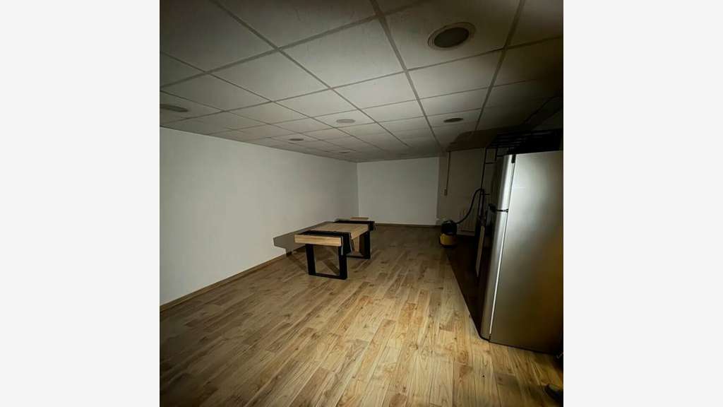 AV local commercial 147m² à Lyon 7e métro Jaurès