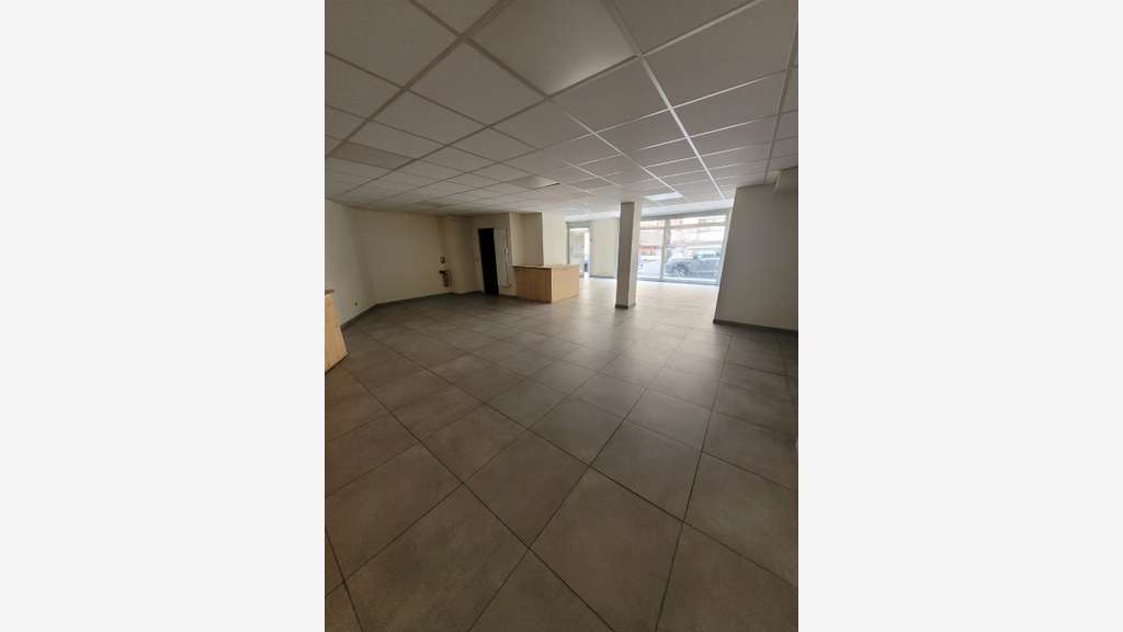 Vente local commercial 87m² Lyon7e Saxe Gambetta