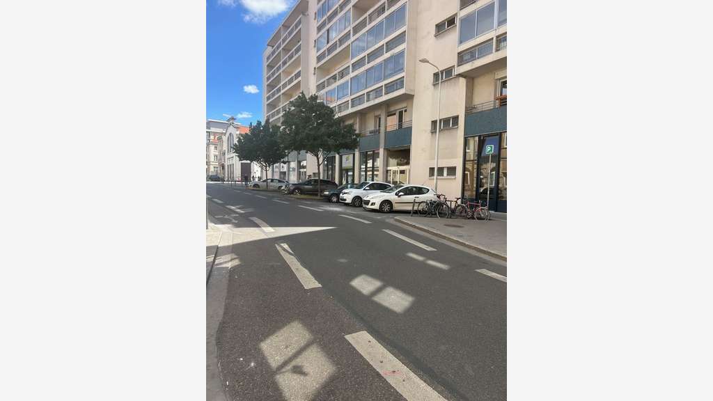 Exclusivité murs commerciaux à Lyon 7e Guillotière