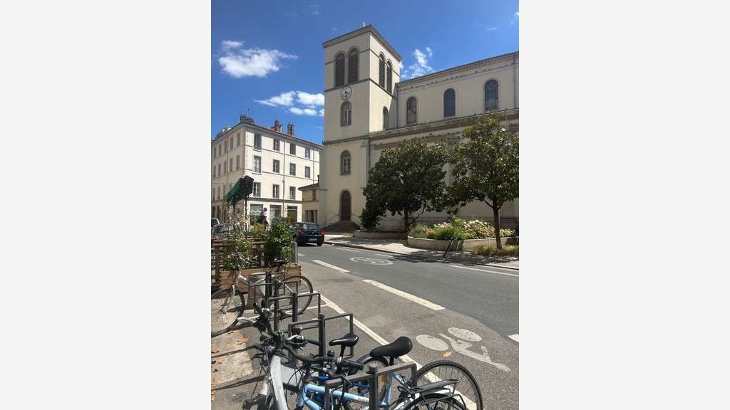 Exclusivité murs commerciaux à Lyon 7e Guillotière