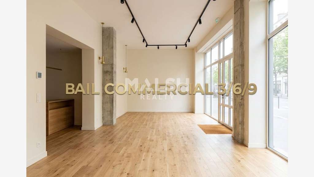 LOCAL COMMERCIAL - VENTE DE MURS - 40 m² - LYON 7