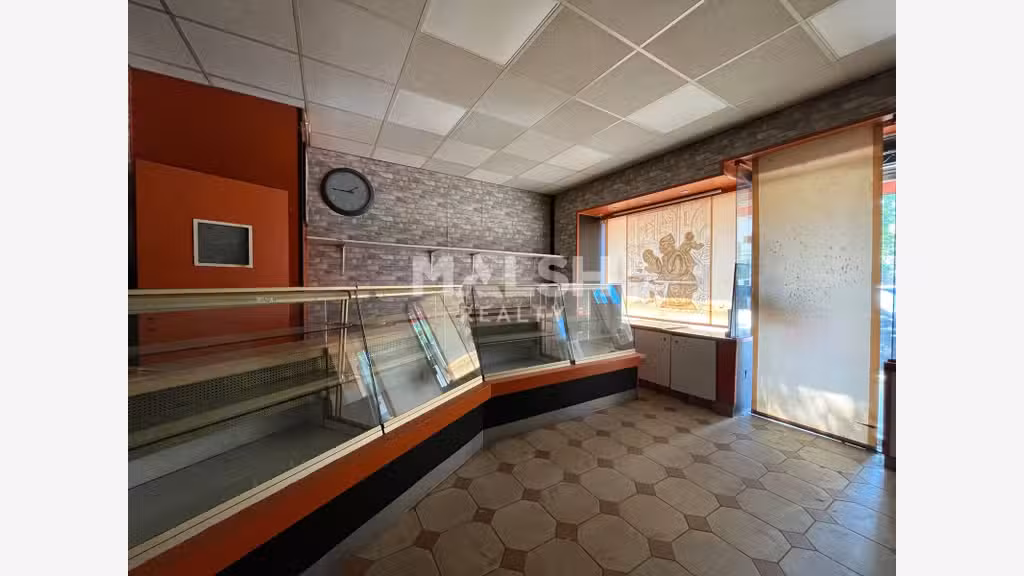 LOCAL COMMERCIAL À VENDRE - 51 m² - LYON 8