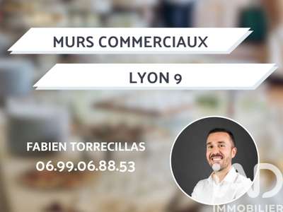 Vente locaux loués + 4 places  à Lyon 9e Vaise