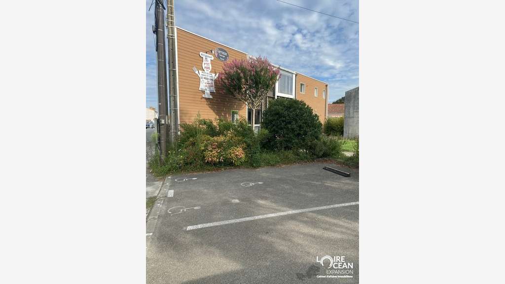 AV murs 350m² restaurant + logement à Machecoul