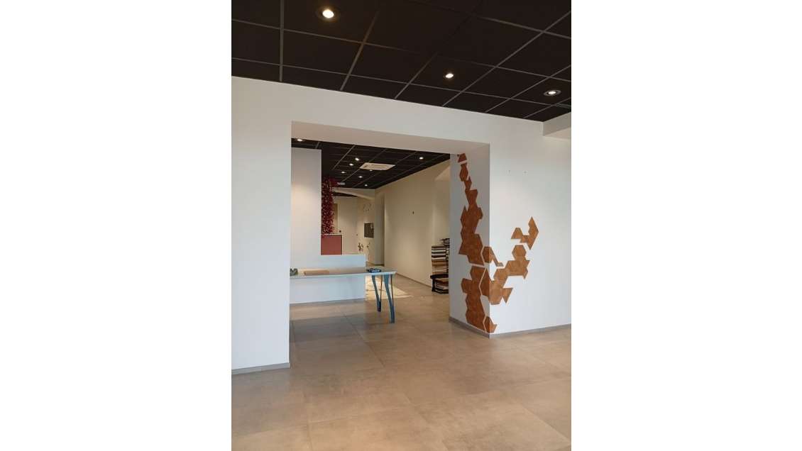 Vente local commercial rénové de 150m² à Mâcon