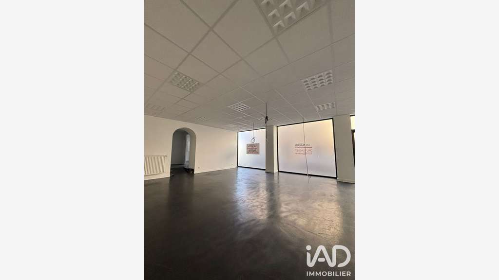Vente local commercial de 184m² à Mâcon centre