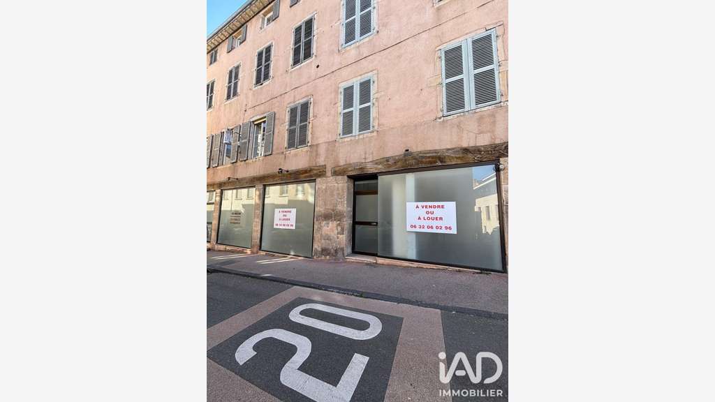 Vente local commercial de 184m² à Mâcon centre