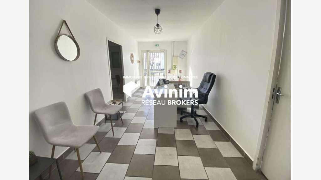 Local commercial 97m² Magalas Zone de L’Audacieuse