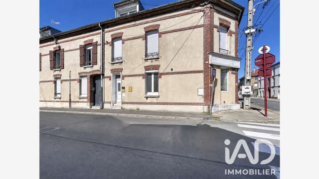 Local commercial à Magenta