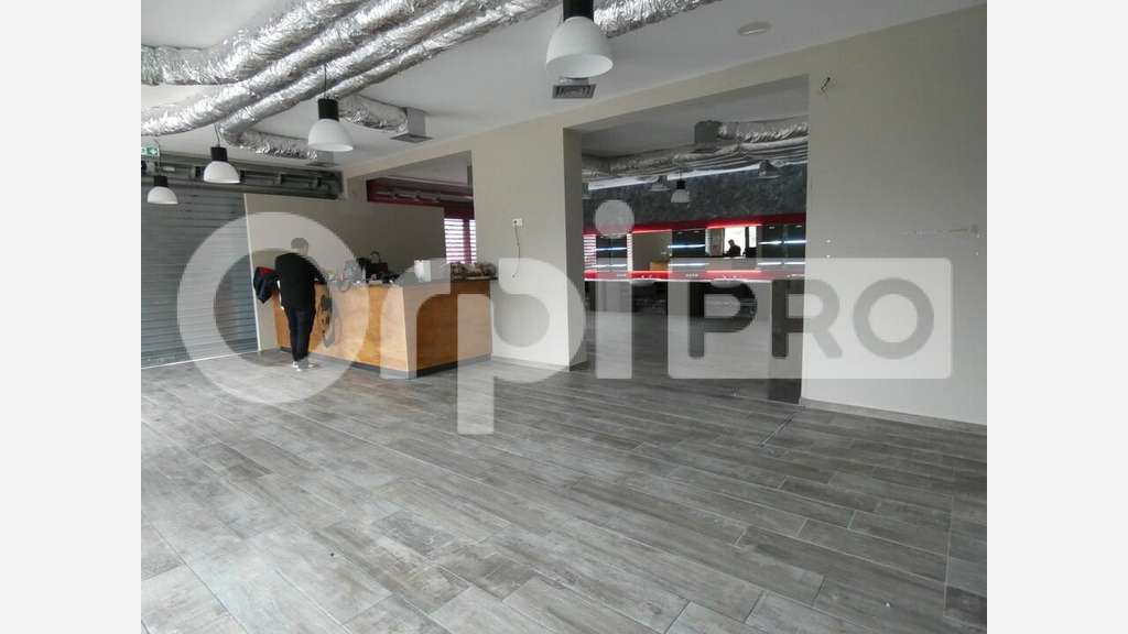 Vente locaux commerciaux de 180m² à Manosque
