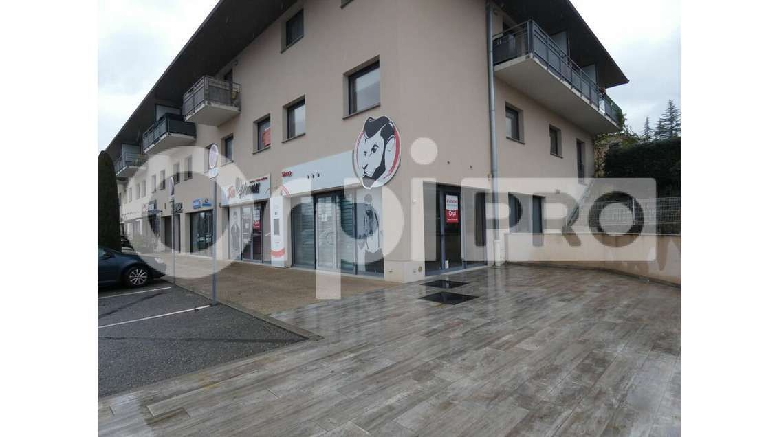 Vente locaux commerciaux de 180m² à Manosque