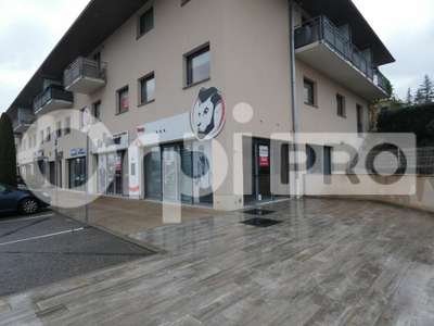 Vente locaux commerciaux de 180m² à Manosque