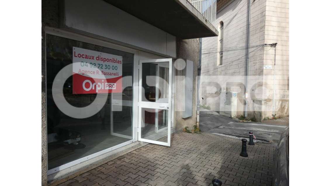 Vente locaux 219m² à Manosque spécial investisseur