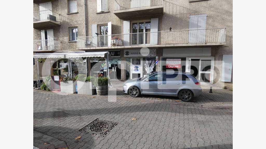 Vente locaux 219m² à Manosque spécial investisseur
