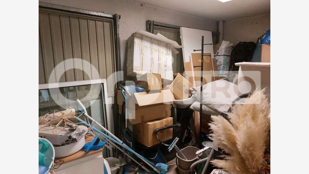Murs commerciaux avec garage  Idéal investisseur