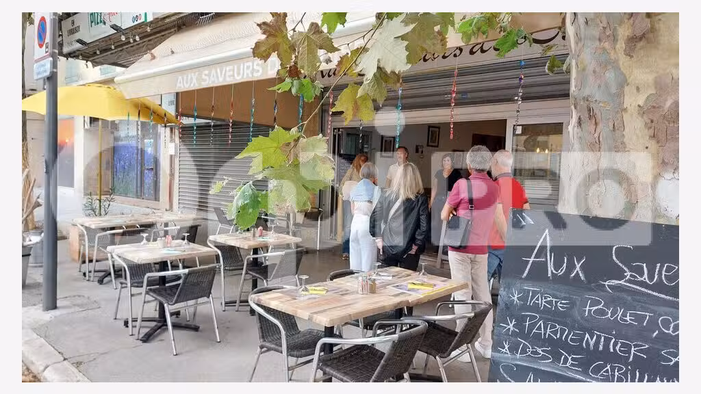 MANOSQUE - LOCAL COMMERCIAL à vendre